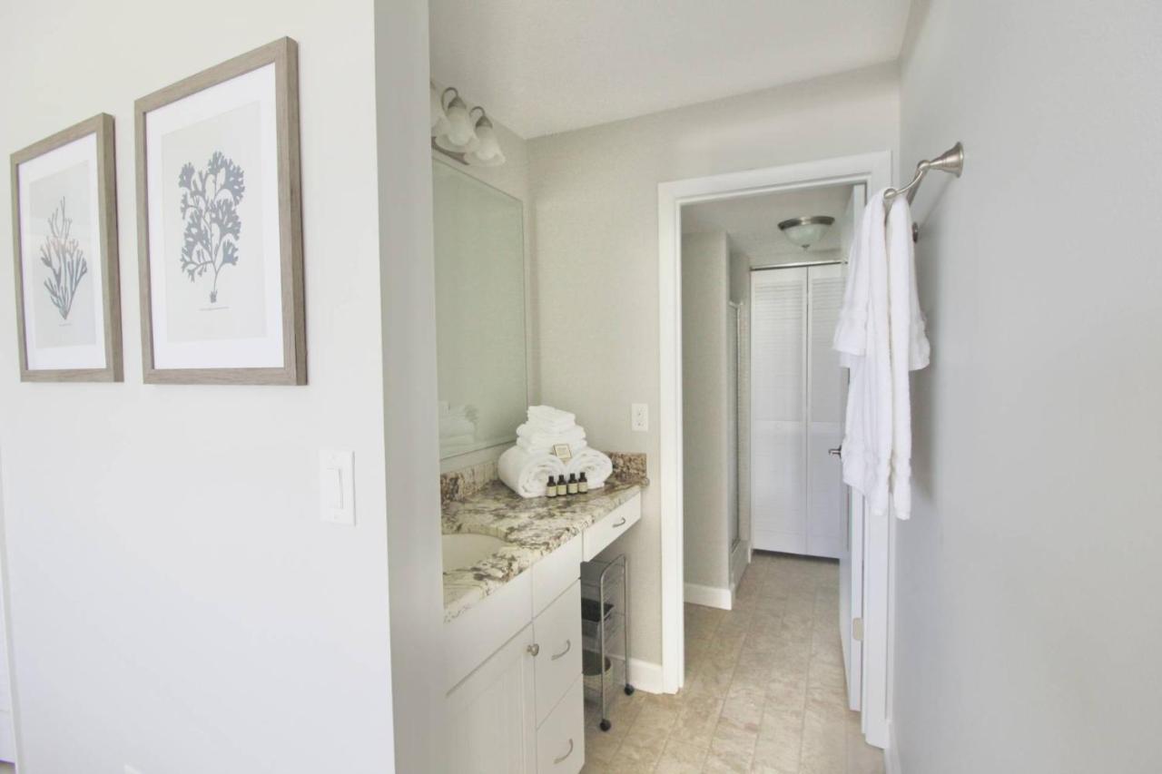 Ocean Breeze Condo Jensen Beach Exterior photo
