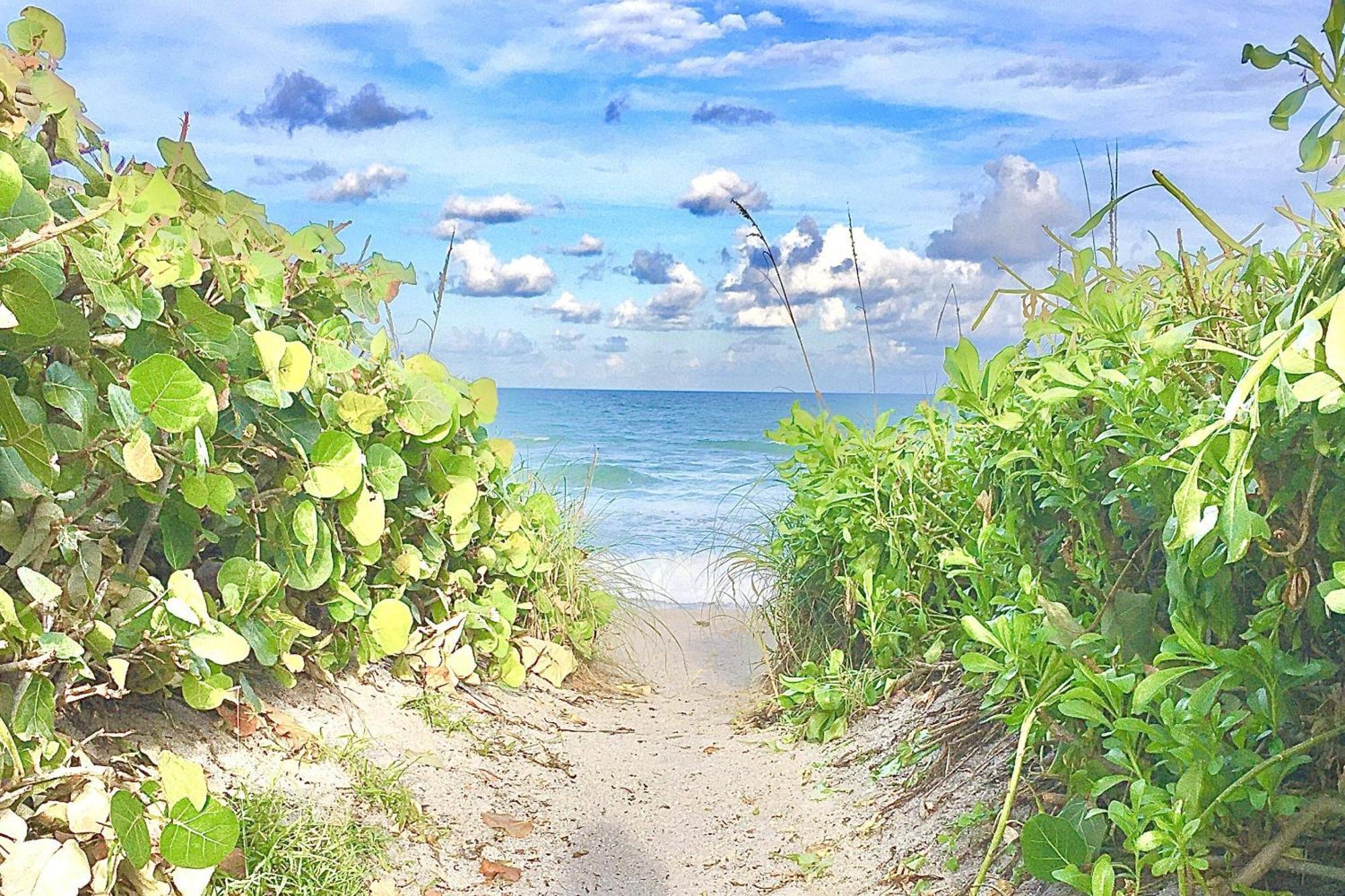 Ocean Breeze Condo Jensen Beach Exterior photo